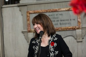 Emcee Mutsumi Takahashi